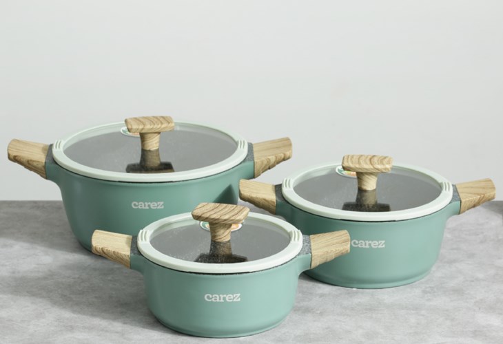 Bộ 3 nồi nhôm đúc vân đá nắp kính Carez CPC595DI03CN có kiểu dáng sang trọng, góp phần tăng thêm thẩm mỹ cho không gian bếp