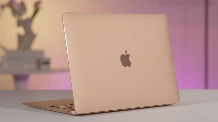 Laptop Apple MacBook Air 13 inch M1 2020 8-core CPU/8GB/256GB/7-core GPU (MGN63SA/A) là món quà phù hợp cho các bạn cử nhân mới ra trường