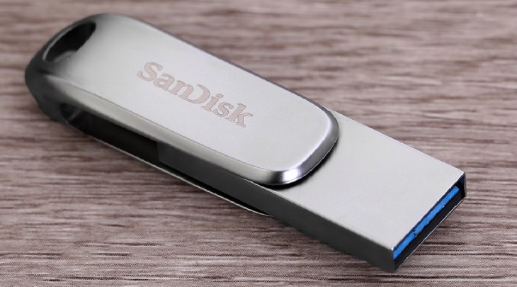 USB OTG 3.1 1TB Type C Sandisk SDDDC4 hỗ trợ thầy cô có thể chép các tài liệu dạy học vào USB vô cùng tiện lợi