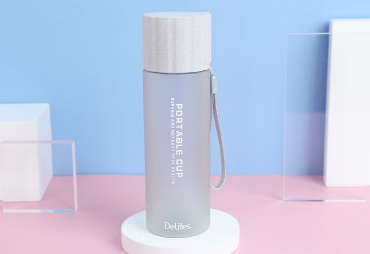Bình đựng nước nhựa 550 ml Delites TH08771  làm từ chất liệu nhựa cao cấp an toàn cho sức khỏe