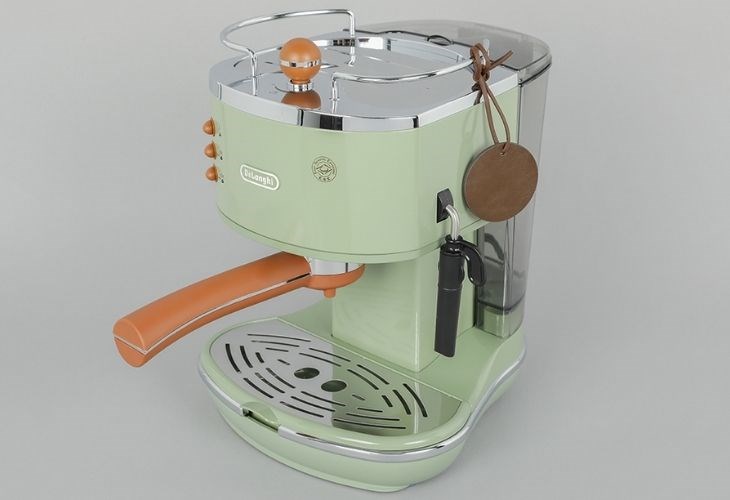 Tặng máy pha cà phê Delonghi ECOV311.GR giúp học sinh cấp 3 không phải tốn tiền ra quán mua nữa