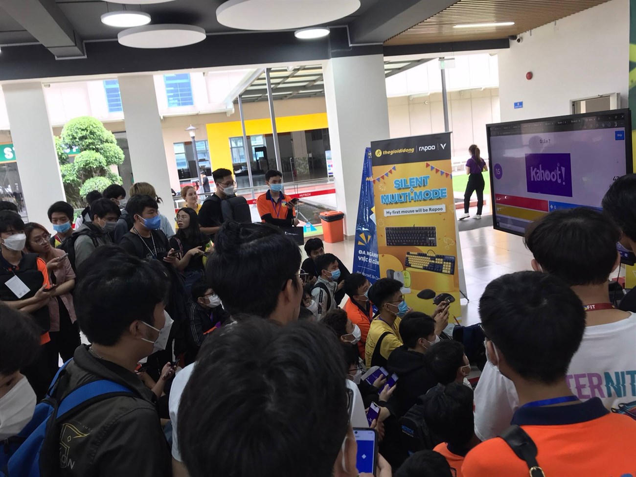 Ngày hội HUTECH IT WELCOME DAY 2022 cùng Thế giới Di Động