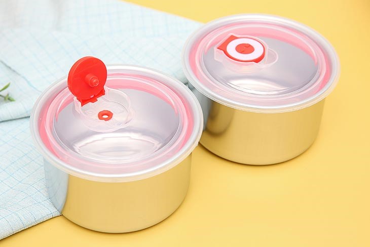 Hộp cơm điện Mishio MK-317 có khay đựng bên trong bằng inox 304 bền bỉ, an toàn cho sức khỏe