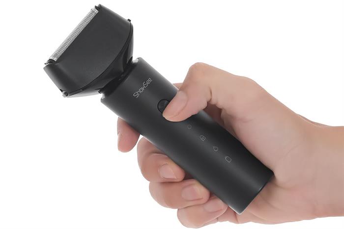 Máy cạo râu khô và ướt Showsee F601-BK thiết kế hiện đại với 3 lưỡi dao sắc bén phù hợp với người sở hữu bộ râu dày