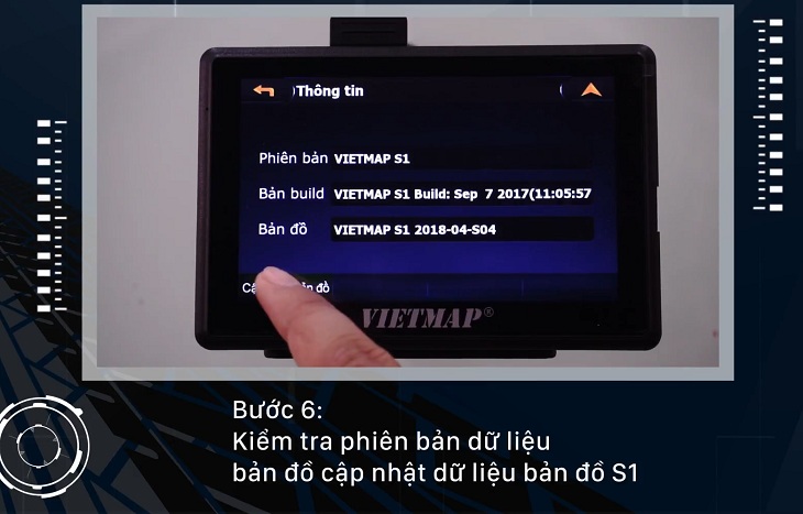 Vào thông tin, chọn Cập nhật để kiểm tra dữ liệu