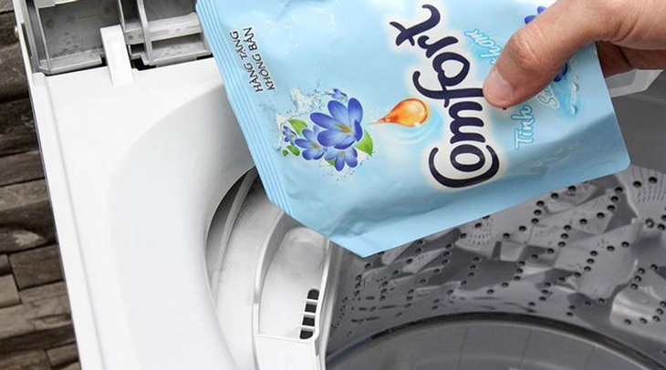 Cách cho nước xả vải vào máy giặt Panasonic lồng đứng