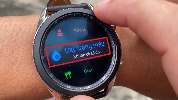 Chọn chức năng đo Oxy trong máu