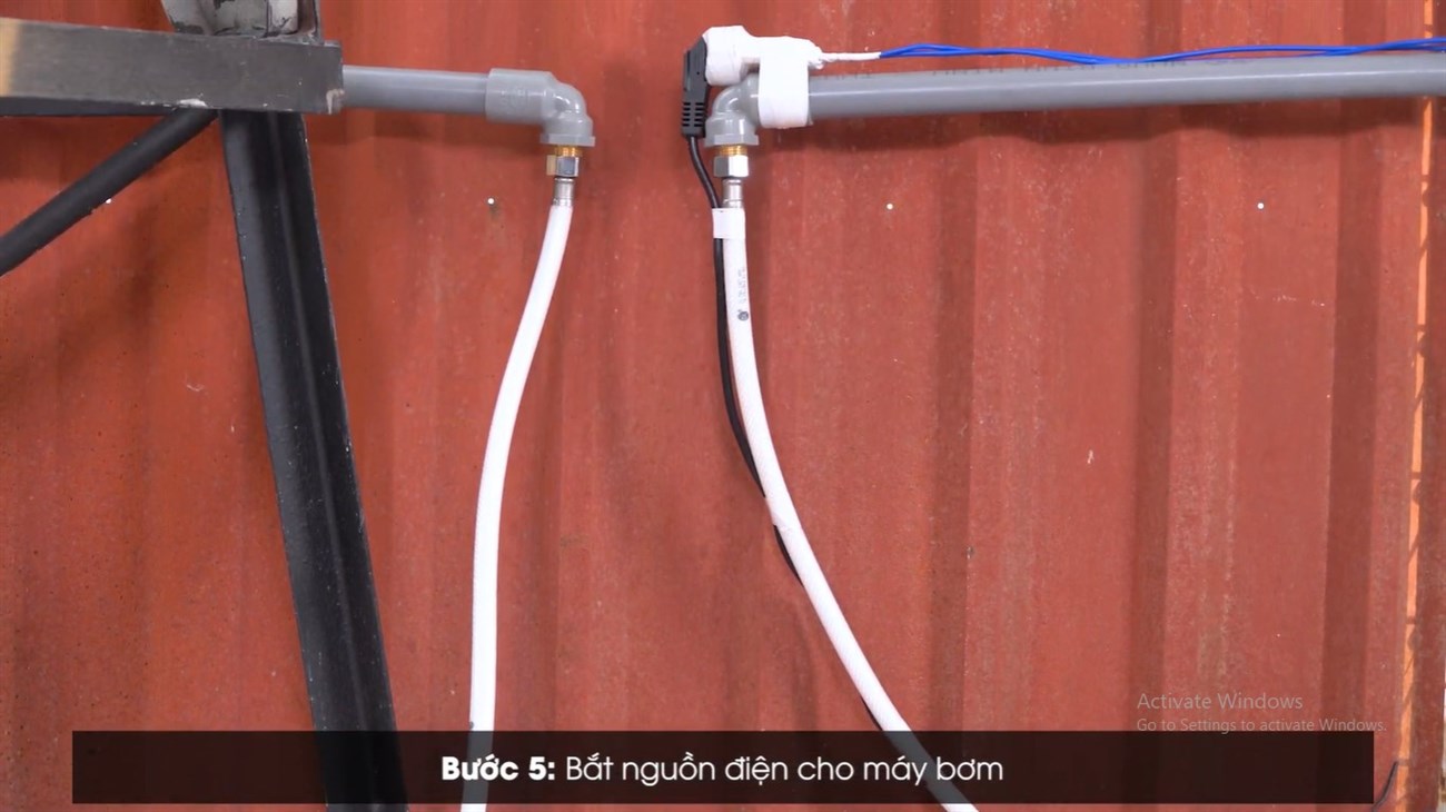 Bắt nguồn điện cho máy bơm