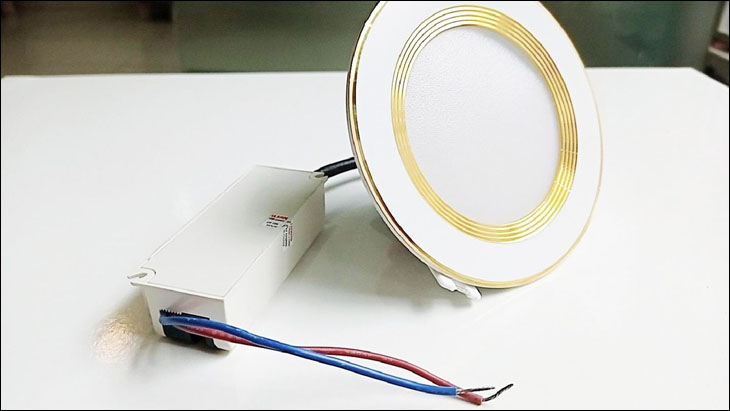 Đèn LED âm trần nguồn rời