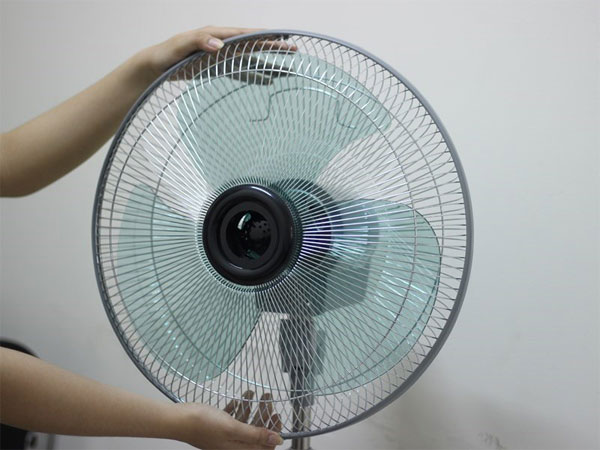 Lắp lồng trước vào