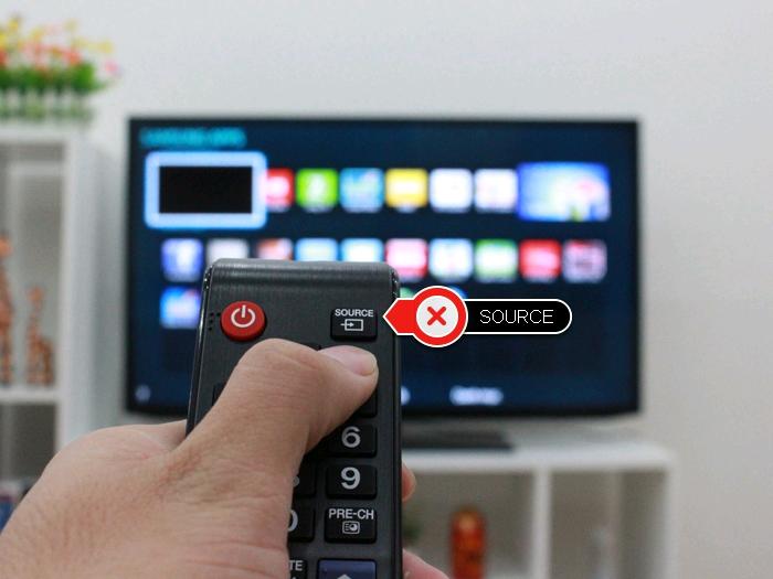 Chọn nút Source trên remote để kiểm tra hình ảnh đã sao chép