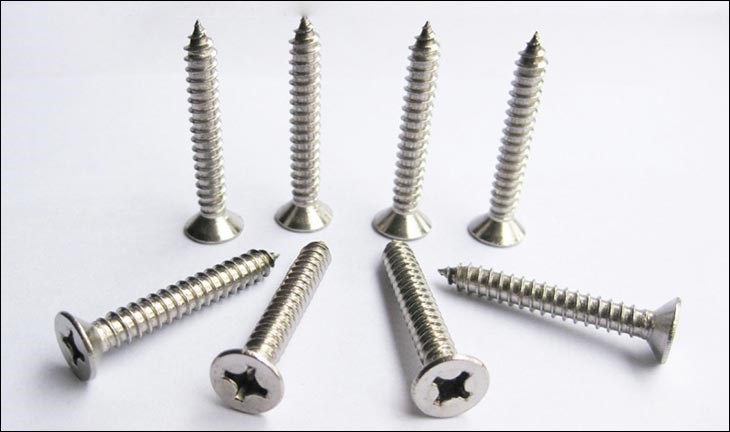 Vít gỗ thường làm từ đồng thau, đồng hoặc thép