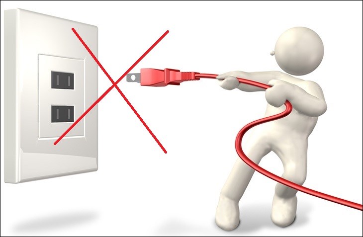 Không nên rút nguồn điện máy cưa đột ngột để tránh tình trạng cháy máy