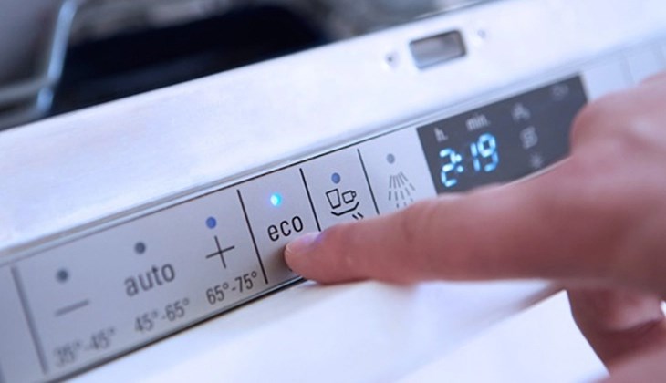 Một số chế độ Eco sử dụng công nghệ cảm biến khối lượng giặt và điều chỉnh chu trình phù hợp
