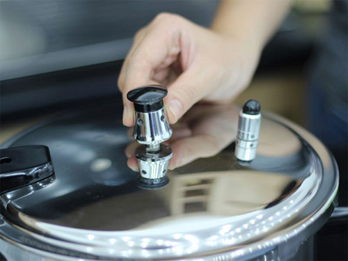 Van phao và van điều áp của nồi áp suất