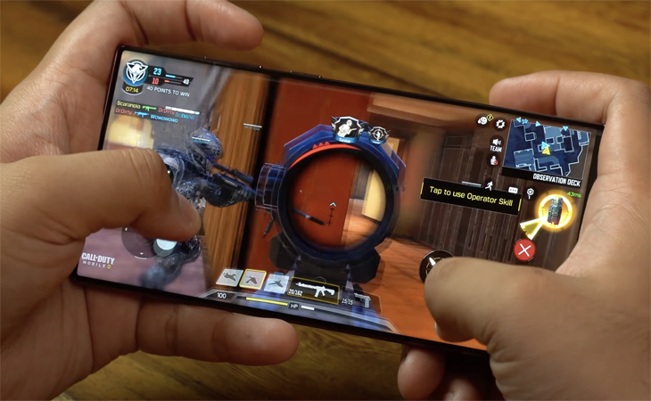 Samsung Galaxy S22 Ultra 5G có kích thước màn hình 6.8inch cho bạn góc nhìn rộng rãi khi chơi game