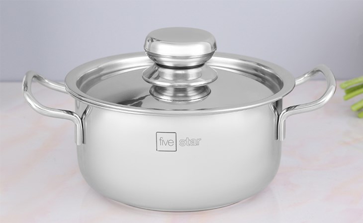 Nồi inox 3 đáy nắp inox 16 cm Fivestar FSN16-SW có thể dùng để nấu canh, súp, nấu cháo cho bé