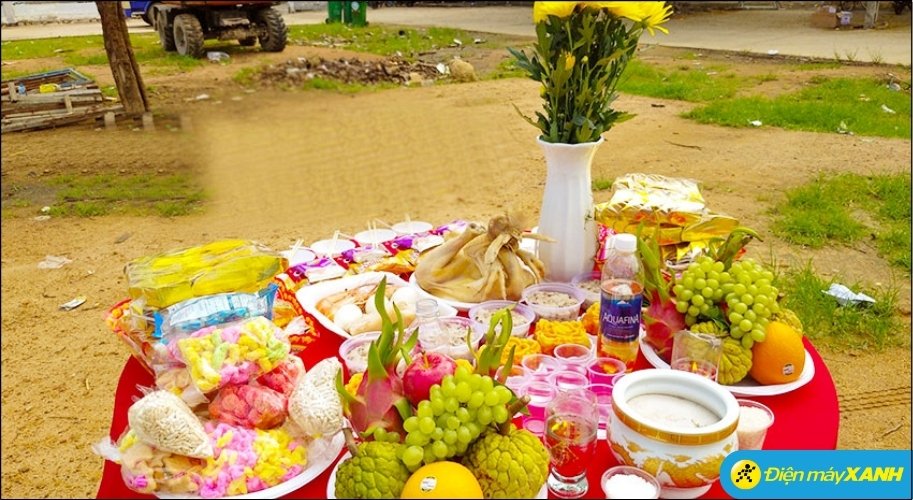 Để lễ cúng động thổ diễn ra trang nghiêm và đúng thủ tục, gia chủ cần chuẩn bị mâm lễ vật đầy đủ