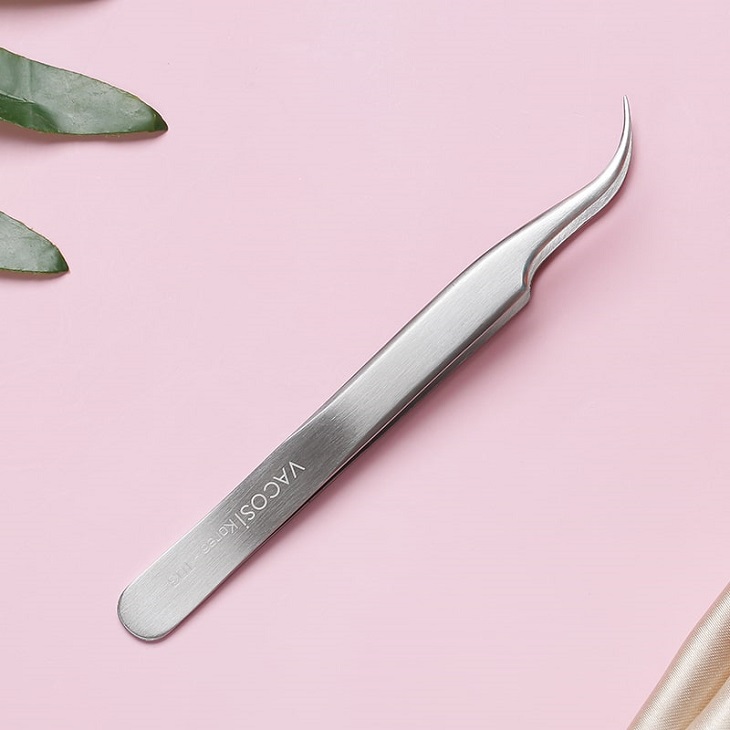 Nhíp Vacosi Curved Tweezers T03 được làm từ thép không gỉ