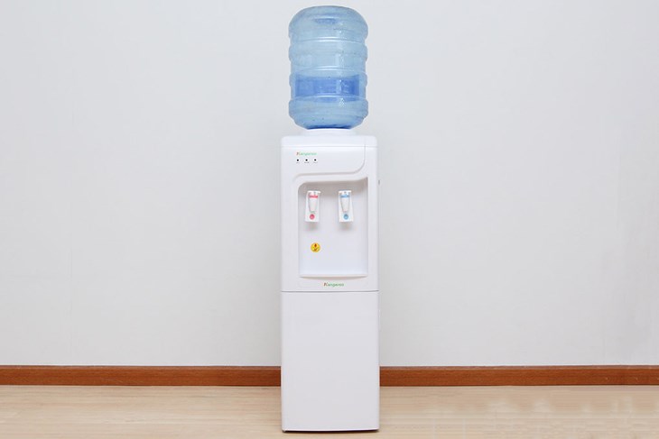 Chọn bình úp trên phù hợp với cây nước nóng lạnh Kangaroo KG3331 565W