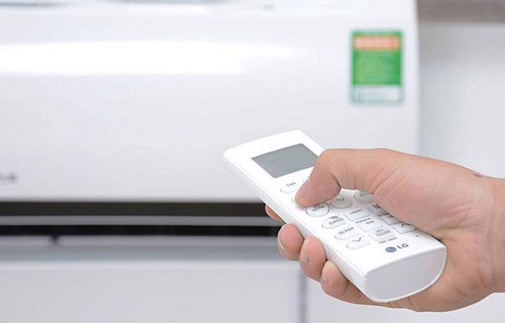 Cài đặt nhiệt độ từ 25 - 28 độ C để tiết kiệm điện năng và an toàn cho sức khỏe