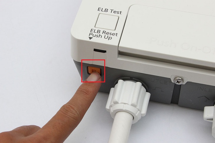 Gạt nút ELB nên để kích hoạt chế độ chống giật ELCB