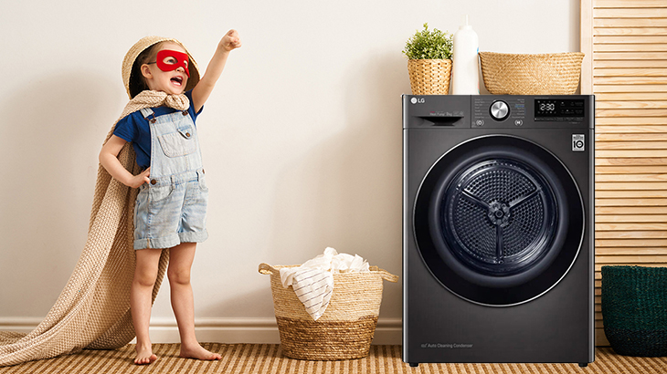 Không đụng chạm vào khi máy sấy đang hoạt động