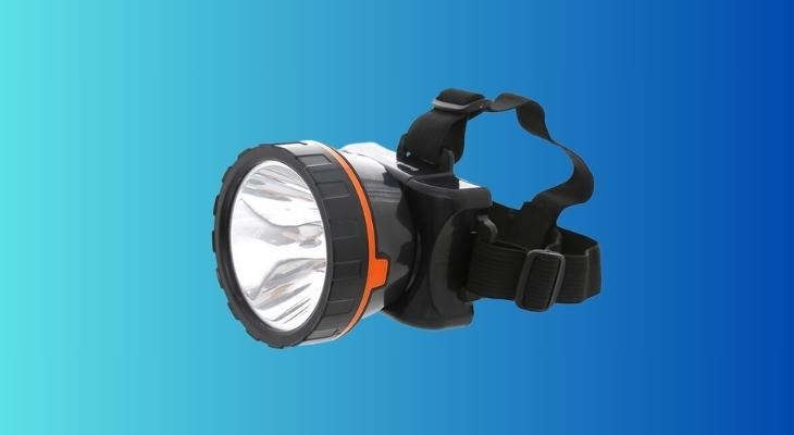 Việc vừa sạc đèn pin sạc đội đầu Điện Quang ĐQ PFL13 R BLO vừa dùng có thể gây cháy nổ cao