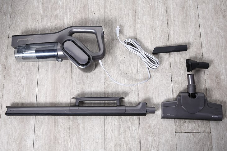 Hong khô các phụ kiện của máy hút bụi cầm tay Deerma DX700S
