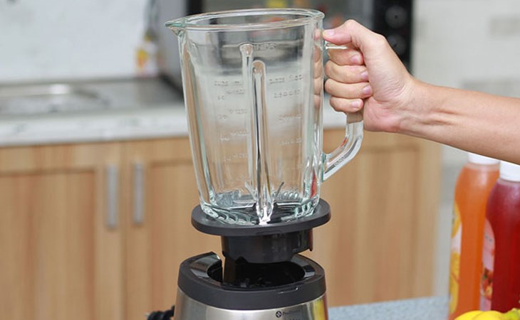 Tuyệt đối không sử dụng cối xay đã bị nứt để đảm bảo an toàn