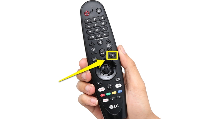Nhấn vào nút hình răng cưa trên remote