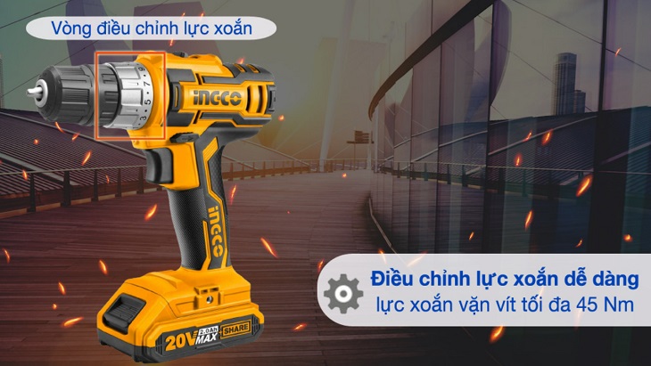 Máy khoan vặn vít pin Ingco CDLI20024 20V có kiểu thiết kế nhỏ gọn, trang bị vòng điều chỉnh lực xoắn giúp điều điều khiển tốc độ khoan vặn vít như ý