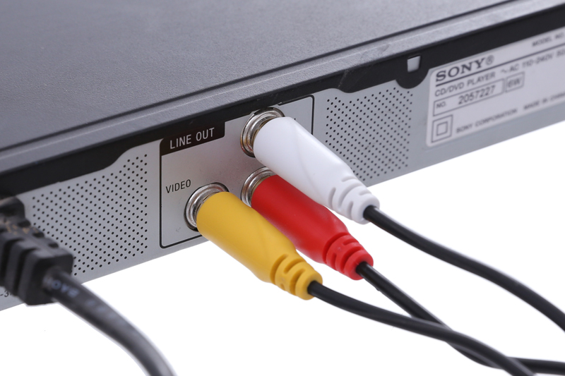 RCA dùng để kết nối điện, kết nối RF và kết nối cáp loa