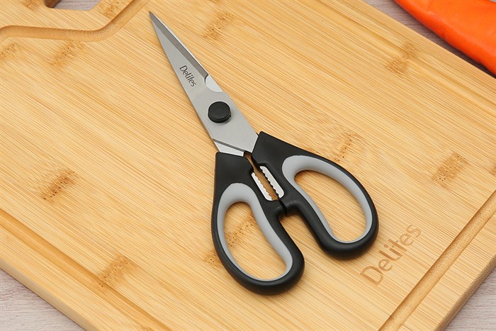 Kéo nhà bếp đa năng thép không gỉ 2Cr13 Delites TP9158-2025 đa dạng kích thước, dễ chọn theo cỡ tay, dùng cắt rau hay thịt cá đều tiện lợi, chính xác