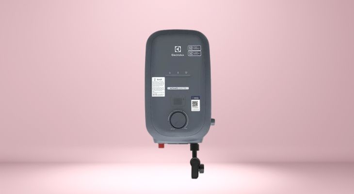 Máy nước nóng trực tiếp Electrolux 4500W EWE451RB-G6 được tích hợp đèn báo nối đất giúp kiểm tra tình trạng nối đất của máy