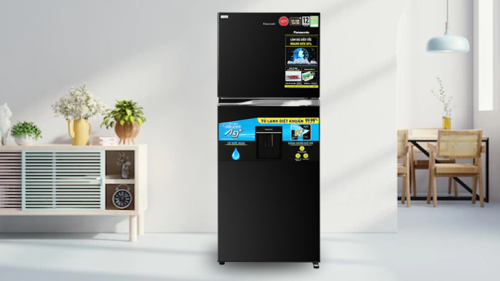 Tủ lạnh Panasonic Inverter 405 lít NR-TX461GPKV ngăn đá trên có tính năng lấy nước ngoài kháng khuẩn, khử mùi