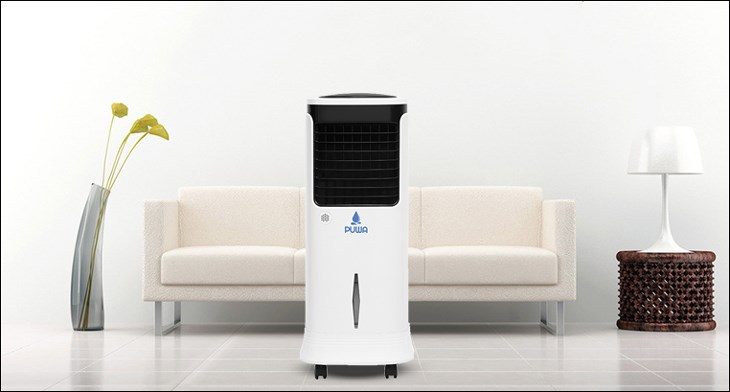 Quạt điều hòa Puwa AC-38AR có kiểu dáng nhỏ gọn đi cùng bánh xe, giúp bạn di chuyển dễ dàng đến các vị trí khác nhau để làm mát