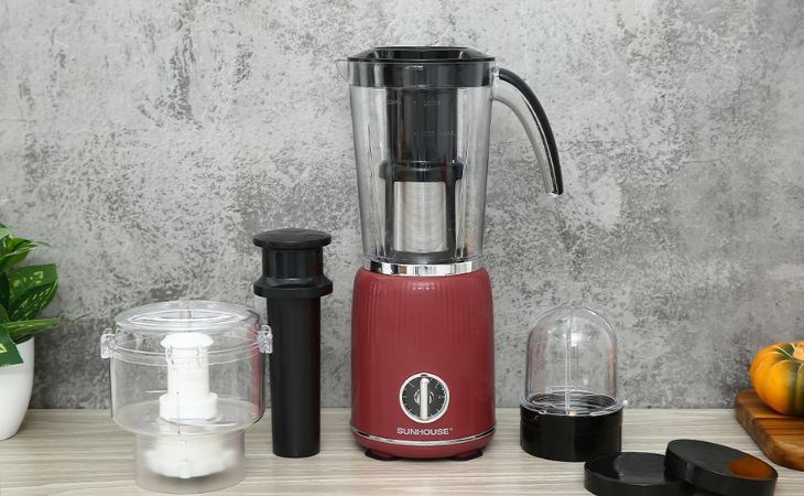 Máy xay sinh tố đa năng Sunhouse SHD5330R có chiều cao 34cm - ngang 17.5cm - sâu 14.5cm và sở hữu khối lượng 2.08kg