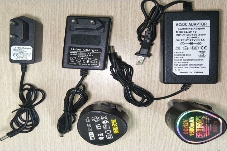 Các loại đế sạc cho máy khoan pin