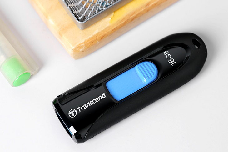 USB 3.0 - 3.1 16 GB Transcend JetFlash 790