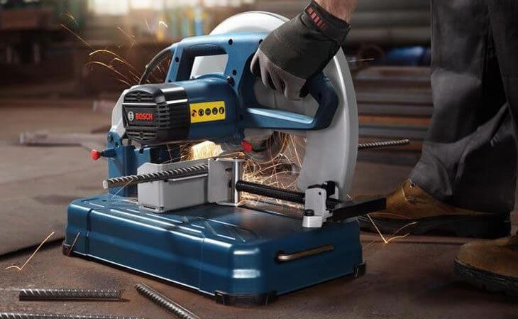 Nên sử dụng máy ở mức công suất vừa phải và không đè lực mạnh lên vật liệu để đảm bảo an toàn trong quá trình sử dụng