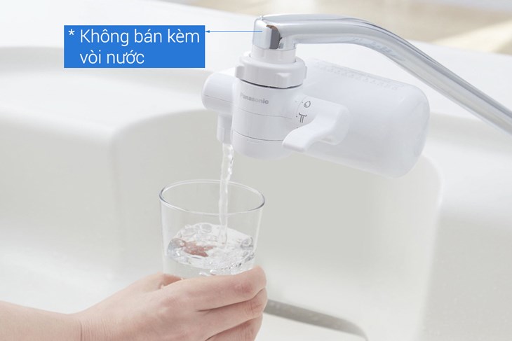 Bạn có thể dễ dàng lấy nước uống trực tiếp trên thiết bị lọc nước tại vòi Panasonic TK-CJ300