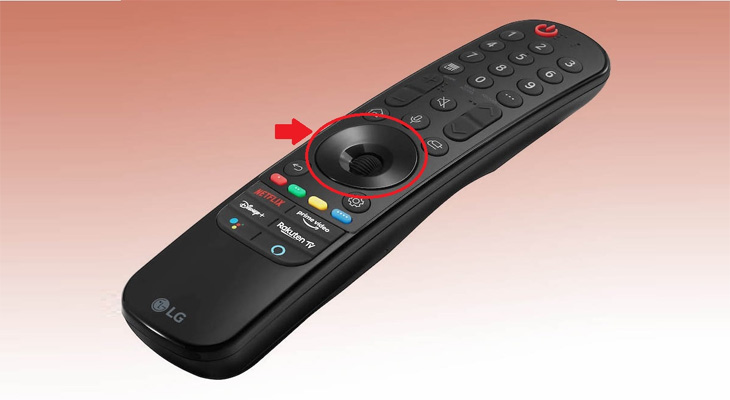 Remote có phím bấm chọn kênh hoặc có trỏ chuột giúp người lớn tuổi dễ dàng sử dụng