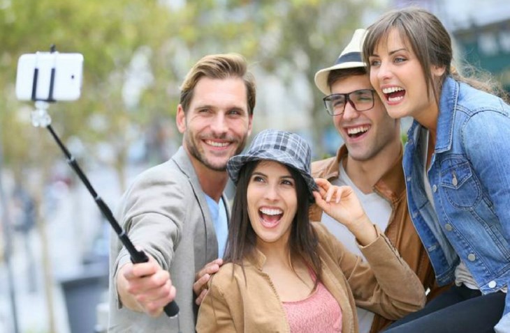 Dùng gậy tự sướng không cần sự trợ giúp của người xung quanh
