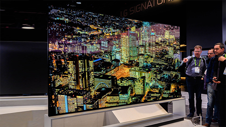 LG 8K OLED (OLED88Z9) sử dụng loa trên màn hình