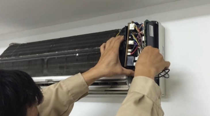 Lỗi F8 trên điều hòa Nagakawa liên quan đến cảm biến nhiệt độ trên dàn lạnh