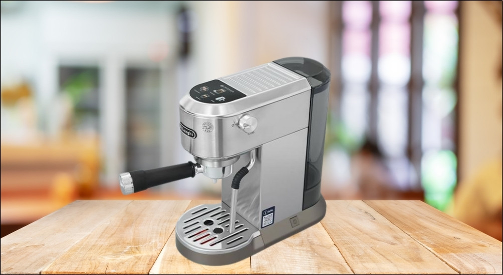 Máy pha cà phê Delonghi EC890.M, làm nóng nhanh, giữ nhiệt ổn định, giúp tăng hương vị cà phê