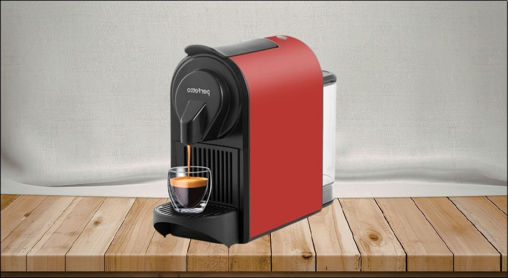 Máy pha cà phê Perfetto P9.BK màu đỏ là dòng máy pha cà phê dạng viên nén, giúp đơn giản hoá quá trình pha cà phê
