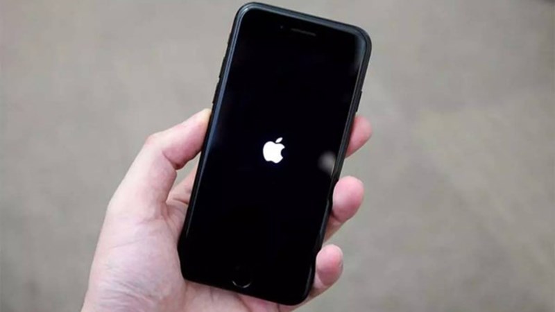 Bạn chỉ có thể khôi phục cài đặt gốc iPhone, iPad nếu đã thử hết mọi cách mở khóa màn hình
