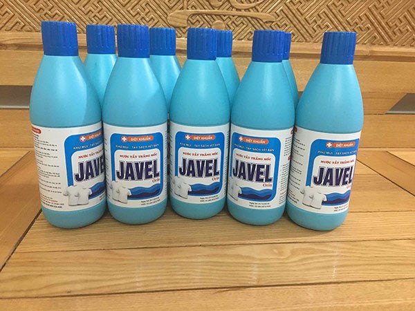 Nước Javen có thể làm sạch các vết mốc hiệu quả